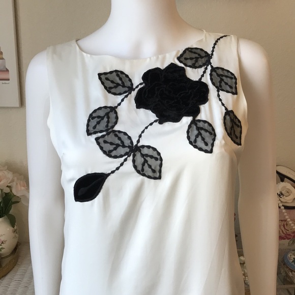 Chloe silk blend velvet floral appliqué shift dress white & black colors size 6 - Picture 4 of 9